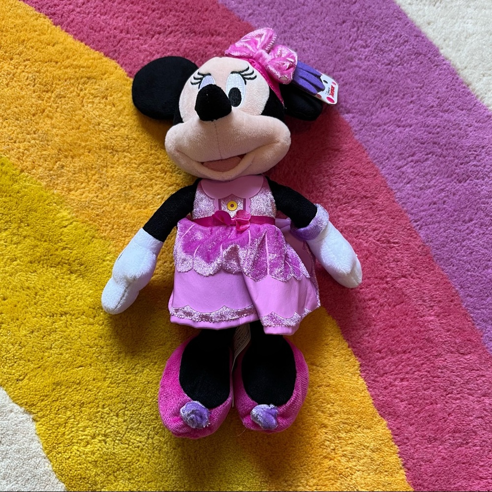 Disney Junior Minnie Mouse Tea Party Small Stuffed Plush Toy